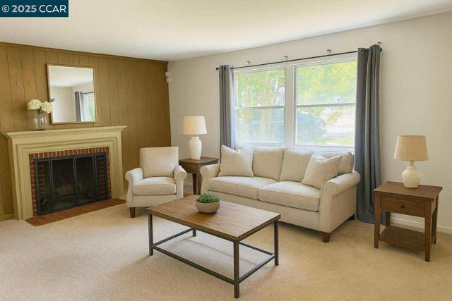 3055 Country Club Blvd, Stockton CA: https://media.crmls.org/mediaz/c1bec31e-bd8f-44f1-9dba-cee3d4b488b2.jpg
