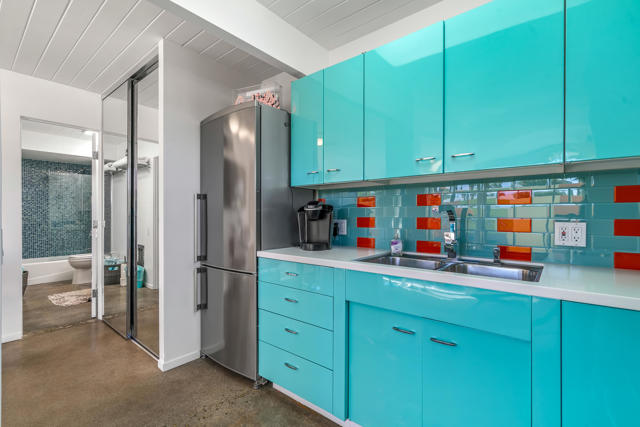 1111 E Palm Canyon Drive, Palm Springs CA: https://media.crmls.org/mediaz/c1bf38f1-9686-410a-90b5-f4e6fb520198.jpg