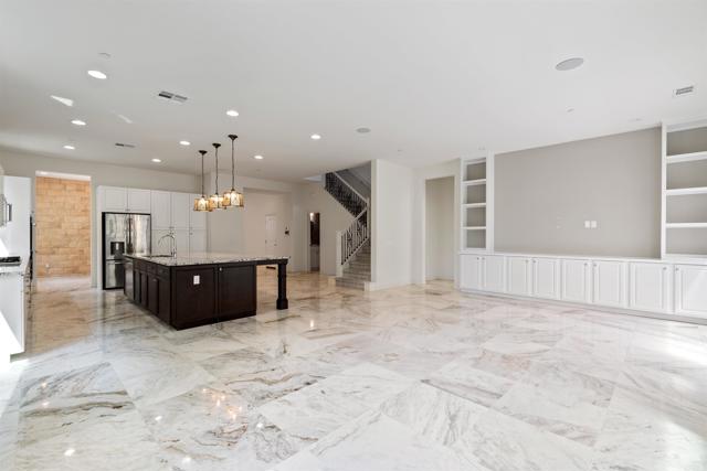 1801 Santa Christina, Chula Vista CA: https://media.crmls.org/mediaz/c1c06c97-0345-4799-8f8e-140c9b4310e0.jpg