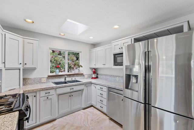 6443 E Zayante Road, Felton CA: https://media.crmls.org/mediaz/c1c0e062-fc01-4fde-ab40-790bdce31f36.jpg