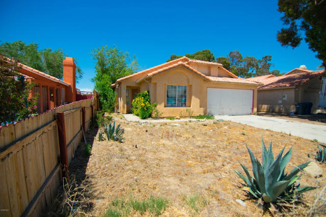 517 E Ave J-12, Lancaster CA: https://media.crmls.org/mediaz/c1c250be-d596-4148-94b7-f757d239d335.jpg