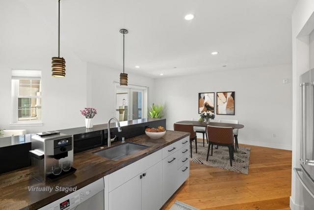 777 Walnut Street, San Carlos CA: https://media.crmls.org/mediaz/c1c26f2f-a1ce-4e6a-a6b5-56ad887b58b8.jpg