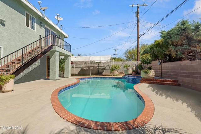 11138 Collett Avenue, Granada Hills CA: https://media.crmls.org/mediaz/c1c318f1-f850-4fd8-94ad-59bbccc44d3d.jpg