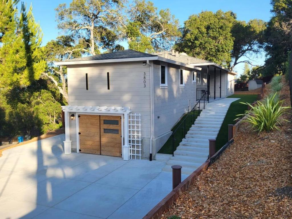3803 Hamilton Way
