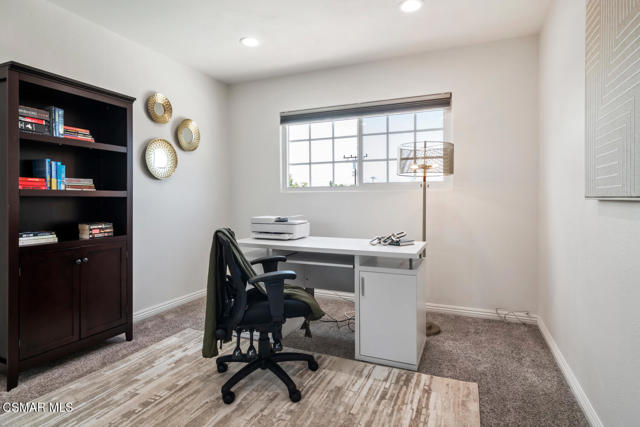 1791 Hewitt Place, Simi Valley CA: https://media.crmls.org/mediaz/c1c39fd4-fe2f-4692-8d78-f57396065f2d.jpg