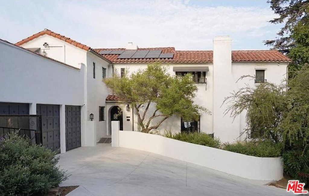 2000 Balmer Drive — Spanish
