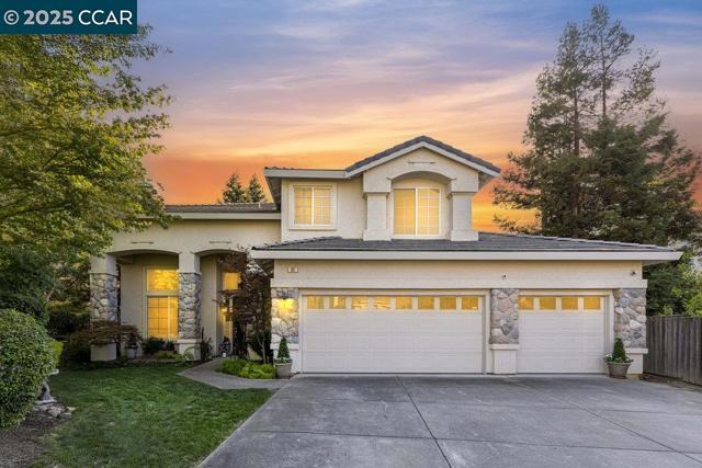 82 BEAR PLACE, Clayton CA: https://media.crmls.org/mediaz/c1c43b21-1a12-4a9a-a3a5-e2abaf8c289a.jpg