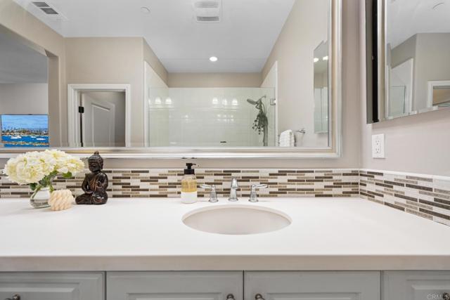 16234 Veridian Circle, San Diego CA: https://media.crmls.org/mediaz/c1c4a7ec-530b-4228-96d4-a0f3219746a7.jpg