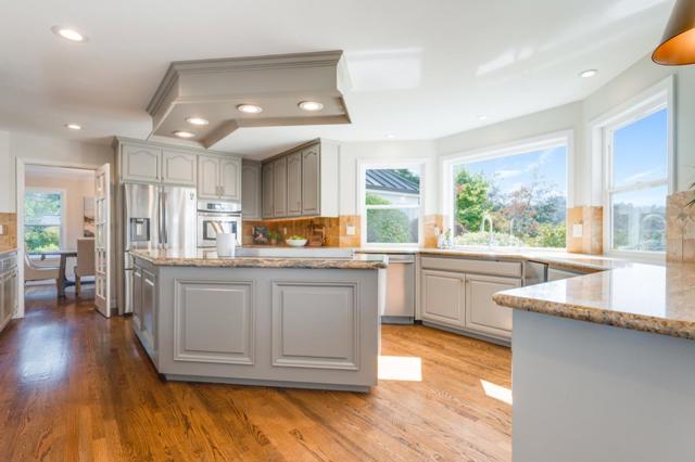 3785 Glen Haven Road, Soquel CA: https://media.crmls.org/mediaz/c1c4ab1b-e4ce-4895-8eb4-cf9d62ead2bb.jpg