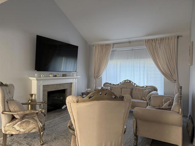 Detail Gallery Image 8 of 16 For 10221 Greenleaf Rd, Spring Valley,  CA 91977 - 4 Beds | 3 Baths