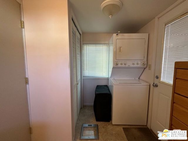 10 Hayes Street, Cathedral City CA: https://media.crmls.org/mediaz/c1c51c55-250b-4286-acd8-891a3f70d21a.jpg