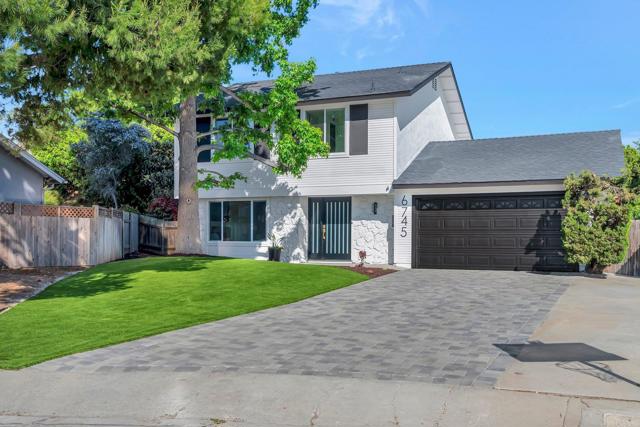 Detail Gallery Image 3 of 46 For 6745 Mewall Dr, San Diego,  CA 92119 - 4 Beds | 3/1 Baths