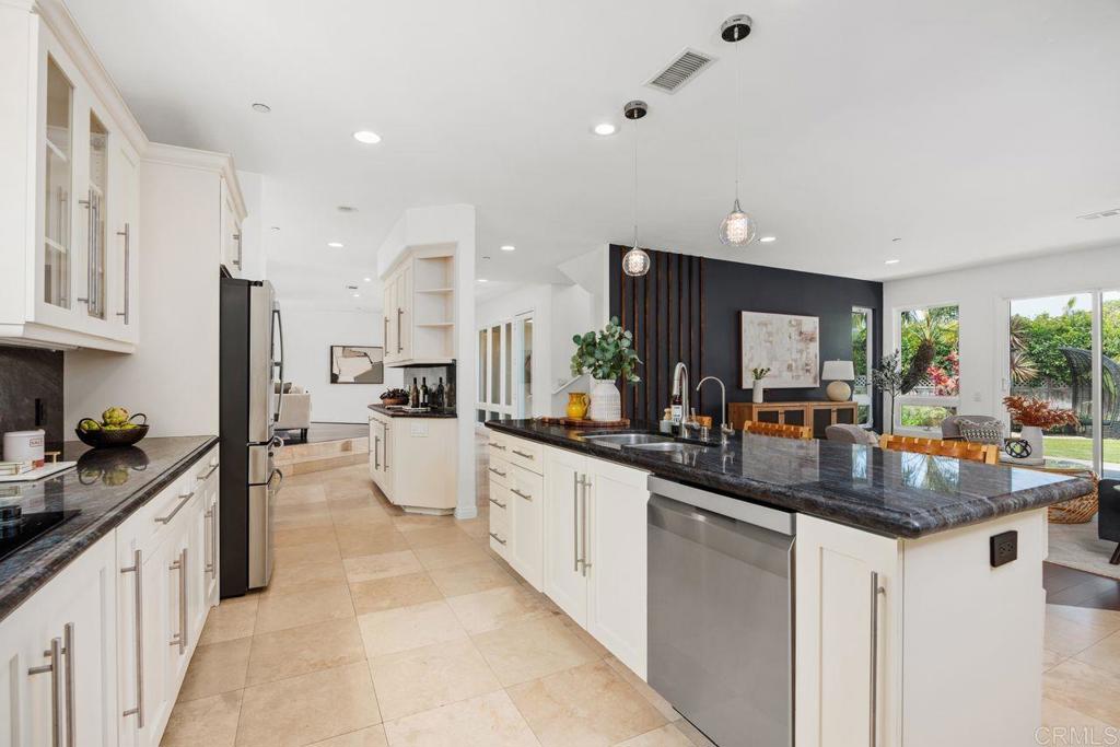 182 Andrew Avenue - photo 15