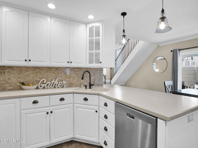 1938 Stow Street, Simi Valley CA: https://media.crmls.org/mediaz/c1c551f4-3520-41fa-b594-2c691135465c.jpg