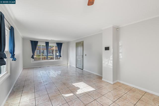 1935 Chestnut Ave, Antioch CA: https://media.crmls.org/mediaz/c1c59f7b-ea7b-43d5-917e-f4d04ea50adb.jpg