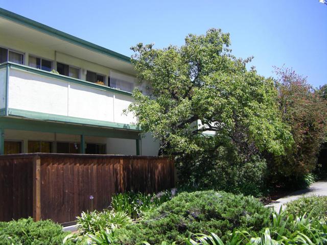 565 Norfolk, San Mateo CA: https://media.crmls.org/mediaz/c1c6f98d-aabb-4919-adfd-a56024a12645.jpg