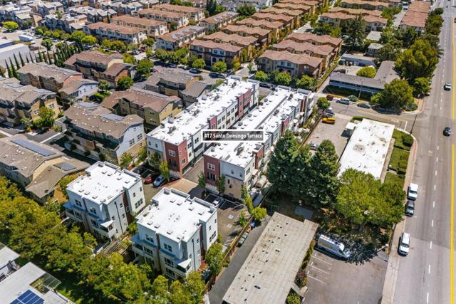 417 Santo Domingo Terrace, Sunnyvale CA: https://media.crmls.org/mediaz/c1c7c4b4-d6d7-4ed3-9616-09fa1d7967d9.jpg