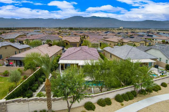 85568 Brovello Drive, Indio CA: https://media.crmls.org/mediaz/c1c81f37-6ff8-4b25-908d-4aa0a16448f2.jpg