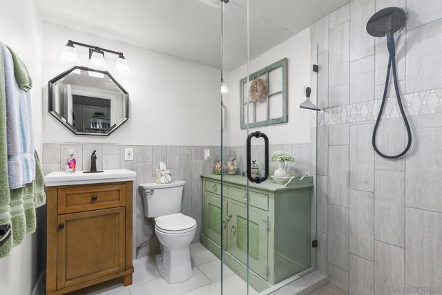 7783 Blue Lake Dr, San Diego CA: https://media.crmls.org/mediaz/c1c88d01-41ad-4938-a439-af3987630e81.jpg