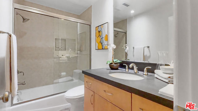 11337 Nebraska Avenue, Los Angeles CA: https://media.crmls.org/mediaz/c1c8b2bc-5161-4e94-ad90-af389a4f412f.jpg