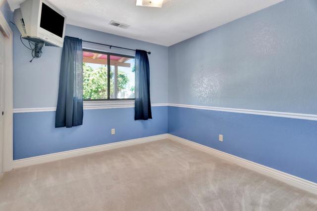 270 Rio Vista Drive, King City CA: https://media.crmls.org/mediaz/c1c8e46d-6653-40c9-bd68-99d8d20dfa3f.jpg