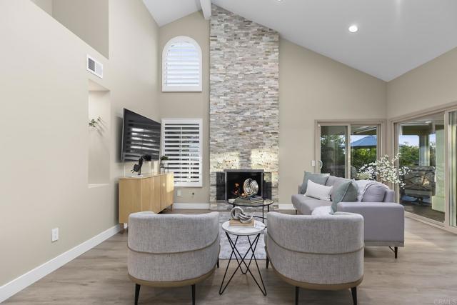 Detail Gallery Image 7 of 59 For 17636 Plaza Arica, San Diego,  CA 92128 - 3 Beds | 2 Baths