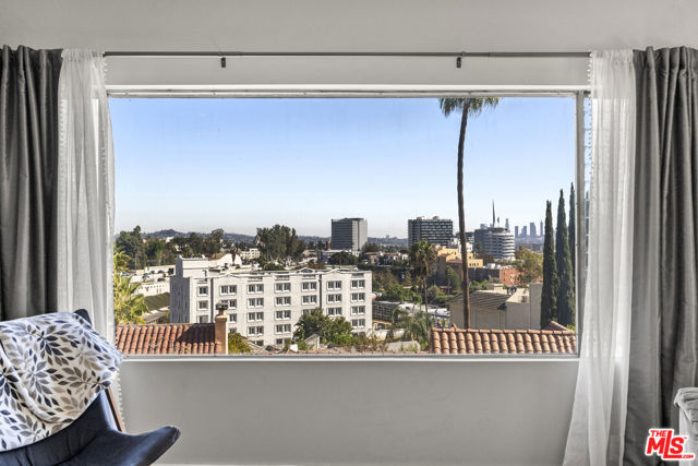 2014 Whitley Avenue, Los Angeles CA: https://media.crmls.org/mediaz/c1c9cae8-7e96-46cc-9336-75ad1ab6ac21.jpg