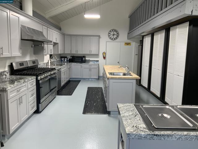 171 Sunset Dr., Pittsburg CA: https://media.crmls.org/mediaz/c1c9fc13-6682-4deb-959b-667ba556eb3c.jpg
