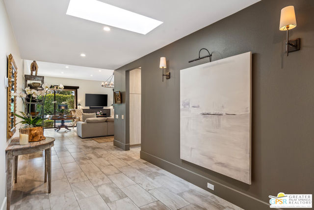 46 Princeton Drive, Rancho Mirage CA: https://media.crmls.org/mediaz/c1ca558b-aaa8-4134-93ff-8e97573ade10.jpg