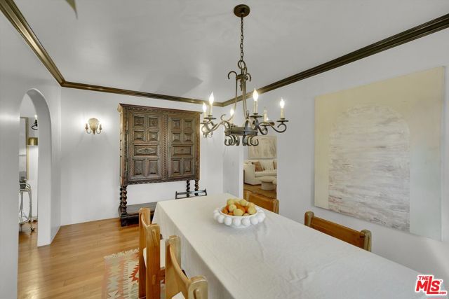 4300 Laurelgrove Avenue, Studio City CA: https://media.crmls.org/mediaz/c1ca6013-4e83-4121-99a9-4d70663d57be.jpg