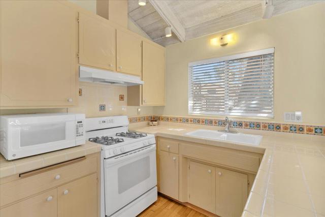 24703 Camino Del Monte, Carmel CA: https://media.crmls.org/mediaz/c1ca7dac-e50e-4f78-9b92-18fd54f5e976.jpg