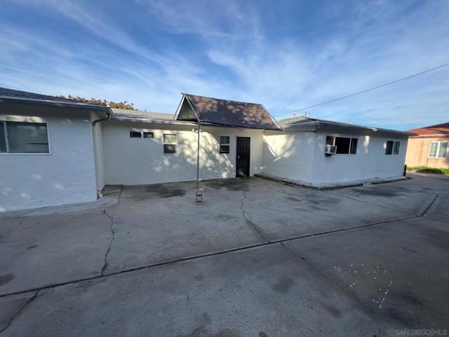 6431 37 Madrone Ave, San Diego CA: https://media.crmls.org/mediaz/c1ca944c-beec-4df6-8a2e-720772cdee0b.jpg