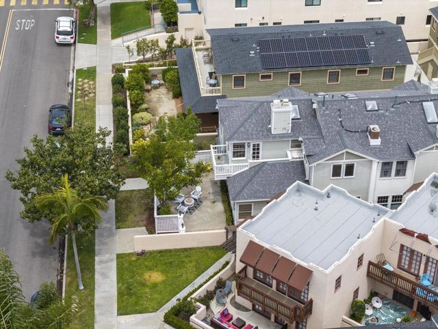 717 C Ave, Coronado CA: https://media.crmls.org/mediaz/c1caa13a-e84f-49d6-8081-cfe0fae02961.jpg