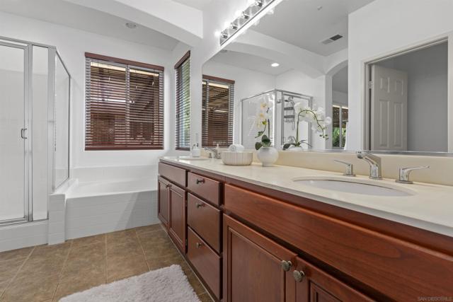 23527 Green Glen Road, Ramona CA: https://media.crmls.org/mediaz/c1cb9afc-0754-4a2b-b7e4-c0b6c35e2fc3.jpg