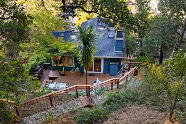 2851 San Juan Boulevard, Belmont CA: https://media.crmls.org/mediaz/c1cbd3cc-e275-4dfc-9d2b-806f145989de.jpg