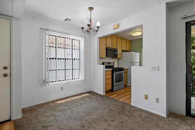 Image 11 of 30 For 10337 Azuaga Street 218