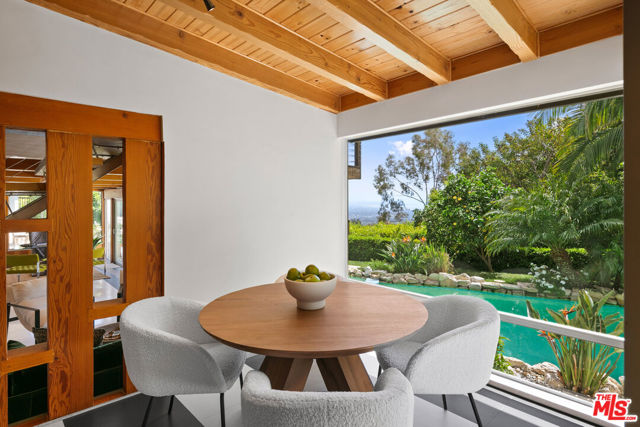 1470 N Tigertail Road, Los Angeles CA: https://media.crmls.org/mediaz/c1cce814-78d2-45fe-a285-c0c22f2af9f4.jpg