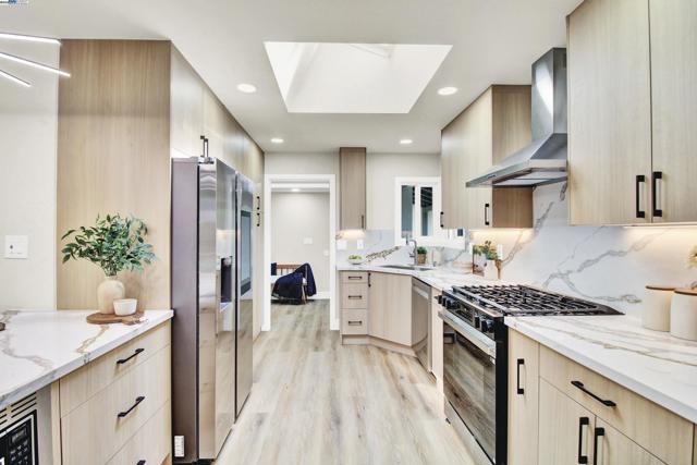 3613 perada dr, Walnut Creek CA: https://media.crmls.org/mediaz/c1cd3d1a-bf1b-4a86-93cf-3fea6d08440d.jpg