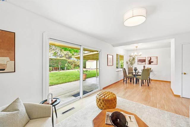 Image 16 of 41 For 5169 Lawler Ave