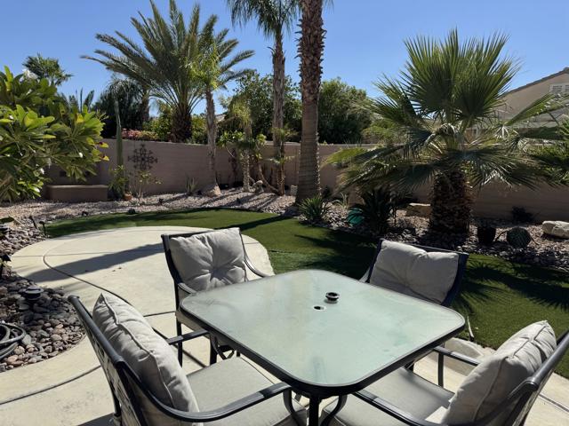 41325 Calle Servando, Indio CA: https://media.crmls.org/mediaz/c1ce6b0d-e297-4488-a29e-944179fb9432.jpg