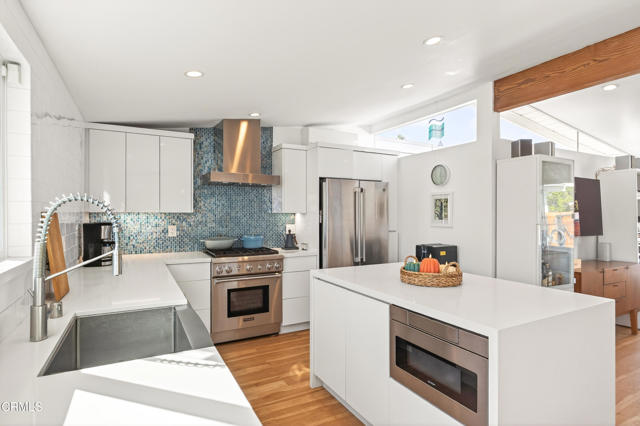 Detail Gallery Image 7 of 40 For 1040 Dover Ln, Ventura,  CA 93001 - 2 Beds | 2 Baths