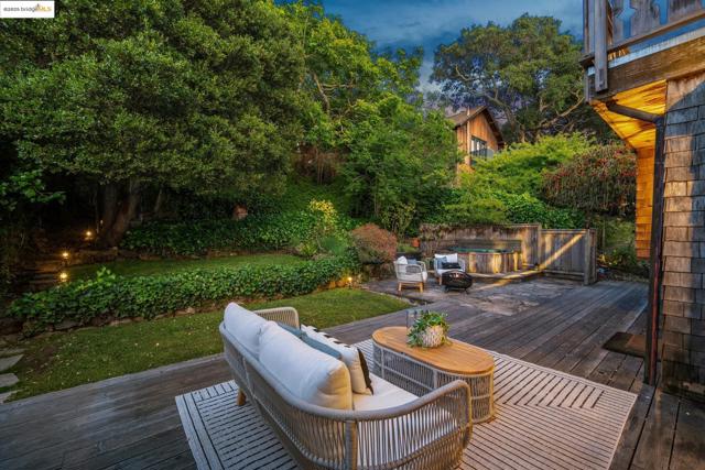 1309 Arch St, Berkeley CA: https://media.crmls.org/mediaz/c1d13ca2-6fd0-4ee7-91c8-cece1bb4edea.jpg