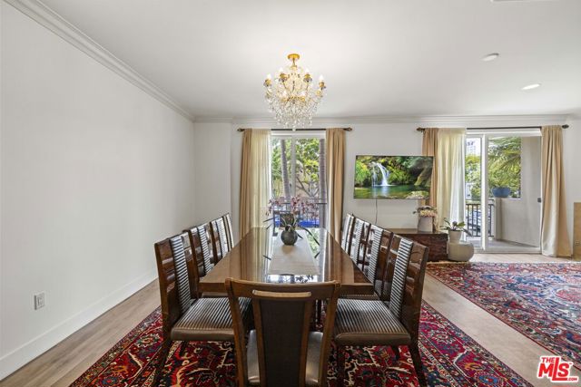 1450 S Beverly Drive, Los Angeles CA: https://media.crmls.org/mediaz/c1d13dc8-6460-4869-af75-3361a684b3b4.jpg
