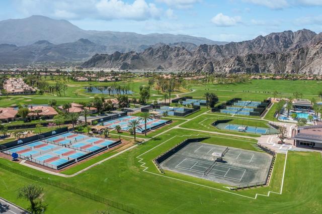 57916 Interlachen, La Quinta CA: https://media.crmls.org/mediaz/c1d32ee7-1e07-48b9-95cc-ca8a866868a8.jpg