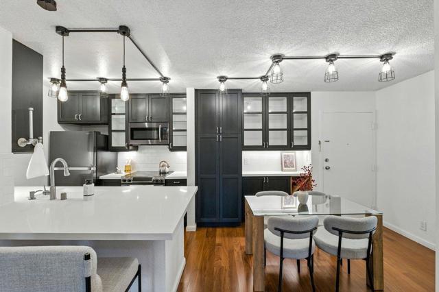 381 Half Moon Lane, Daly City CA: https://media.crmls.org/mediaz/c1d33ad3-080c-49c7-85c9-47d499464176.jpg