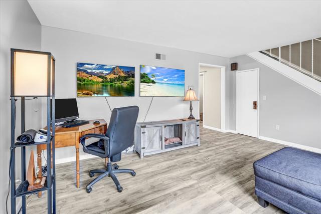 139 Fourth Ave, Chula Vista, California 91910, 2 Bedrooms Bedrooms, ,1 BathroomBathrooms,Townhouse,For Sale,Fourth Ave,250028610SD
