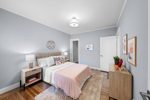454 Ellington Avenue, San Francisco CA: https://media.crmls.org/mediaz/c1d377eb-eac2-4e0a-919f-aaeda9253f39.jpg