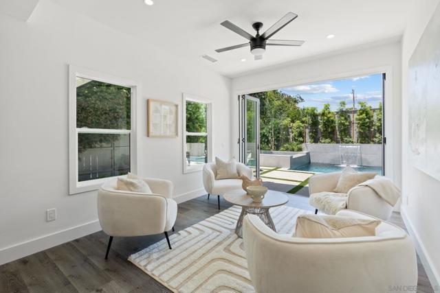 1384 Cynthia Ln, Carlsbad CA: https://media.crmls.org/mediaz/c1d3bdfe-a5e5-409f-991f-2a76741c7a99.jpg