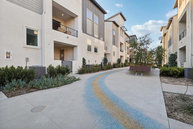 Detail Gallery Image 22 of 27 For 2325 Element Way #4,  Chula Vista,  CA 91915 - 3 Beds | 2/1 Baths