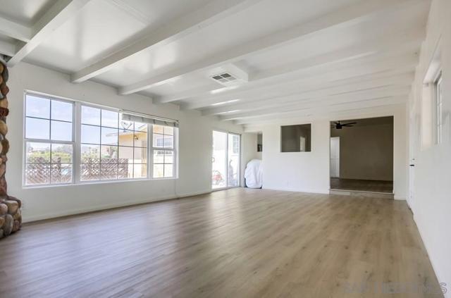 12224 Lemon Crest Drive, Lakeside CA: https://media.crmls.org/mediaz/c1d45abc-b912-4d57-b42a-bd1cd8612a3d.jpg